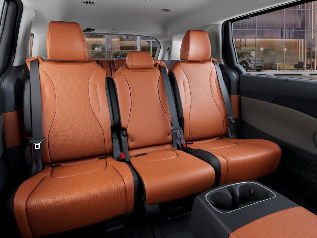 new 2025 Kia Carnival car, priced at $38,043