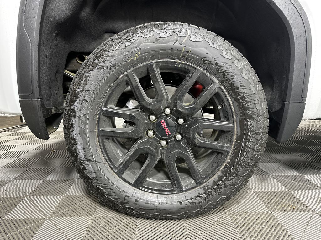 new 2025 GMC Sierra 1500 car, priced at $61,284