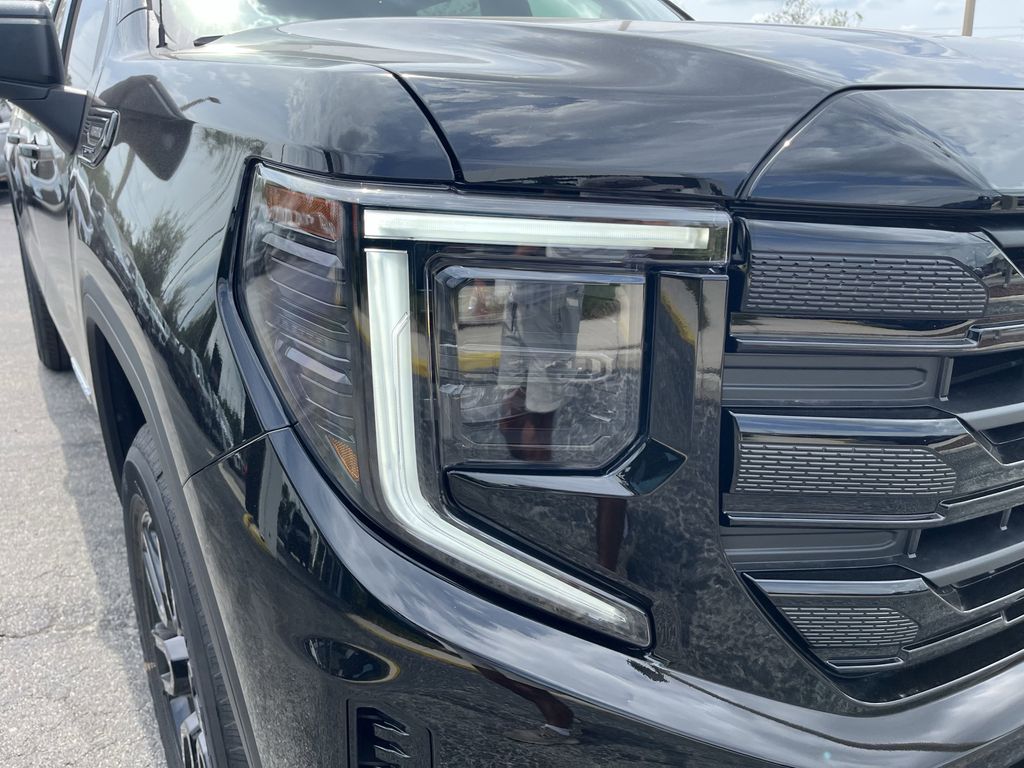 new 2025 GMC Sierra 1500 car, priced at $54,490
