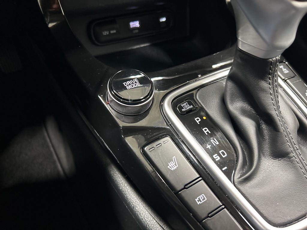 used 2024 Kia Seltos car, priced at $23,374