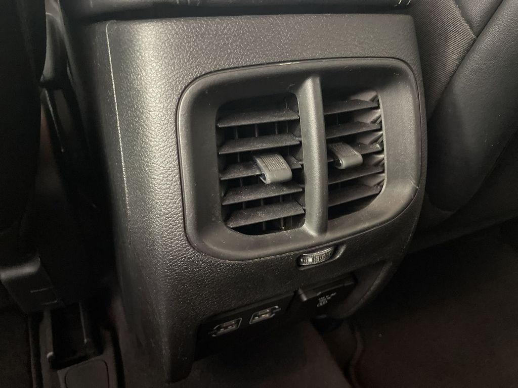 used 2023 Jeep Cherokee car, priced at $20,597
