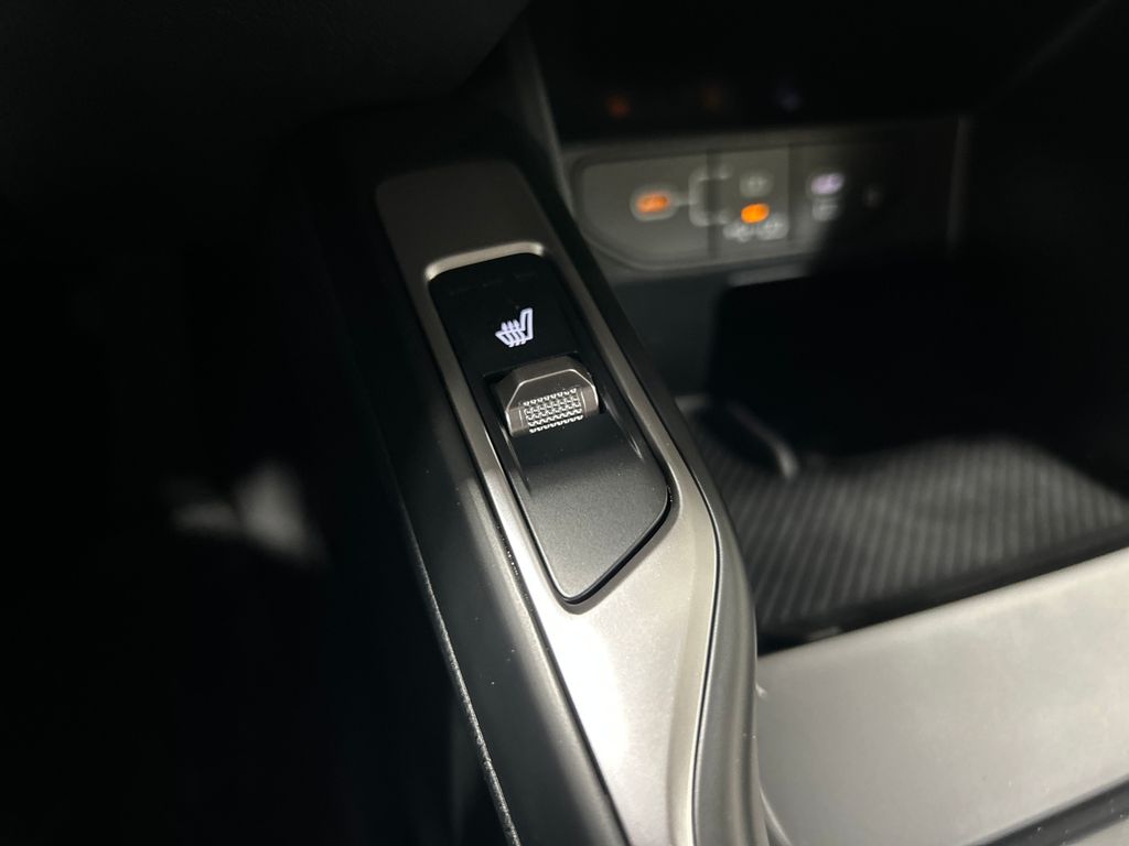 new 2025 Kia Sorento car, priced at $35,985