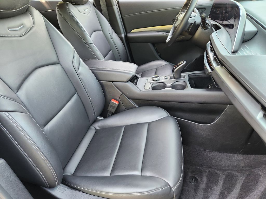 used 2024 Cadillac XT4 car, priced at $36,304