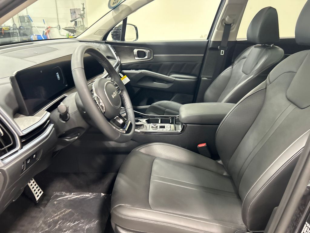 new 2025 Kia Sorento car, priced at $41,473