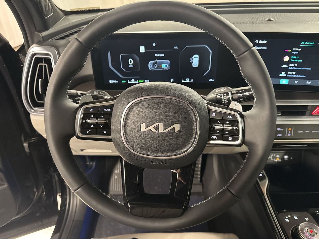 new 2025 Kia Sorento Hybrid car, priced at $47,223
