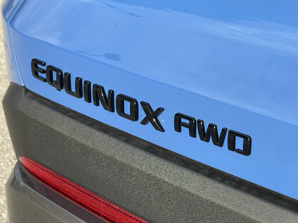 new 2026 Chevrolet Equinox car, priced at $32,900
