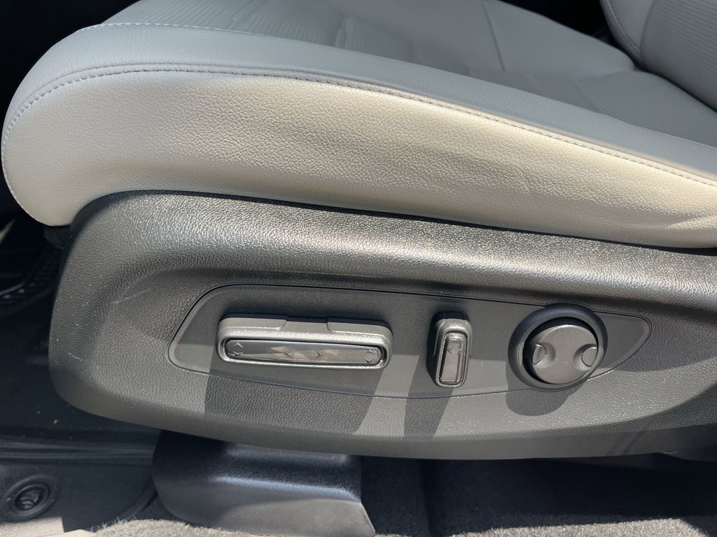 used 2024 Honda CR-V car, priced at $32,791