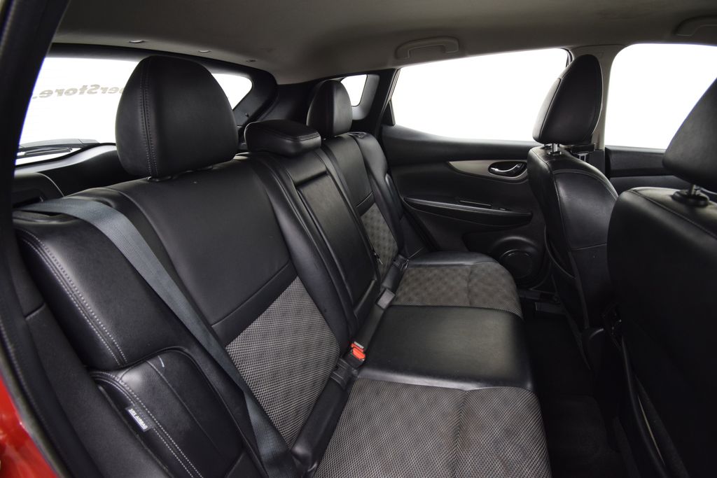 used 2020 Nissan Rogue Sport car, priced at $15,000
