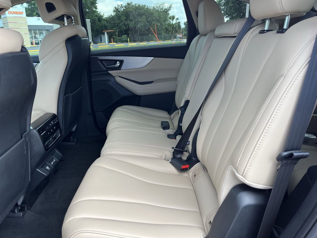 used 2024 Acura MDX car, priced at $40,994