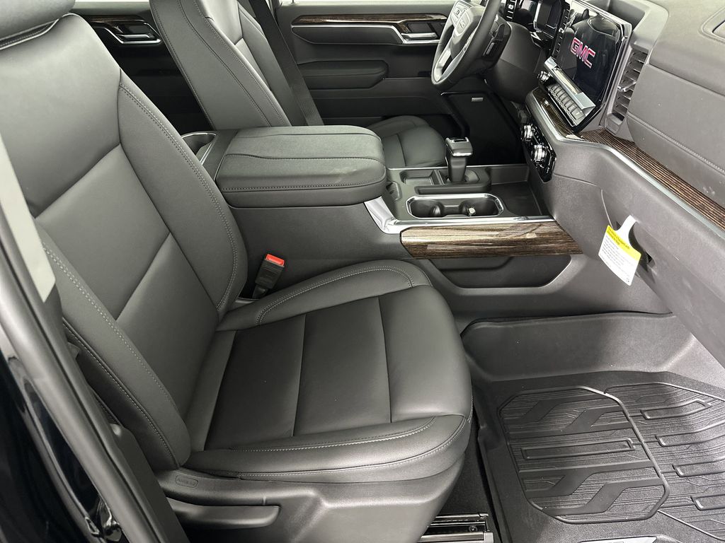 new 2025 GMC Sierra 1500 car, priced at $60,224