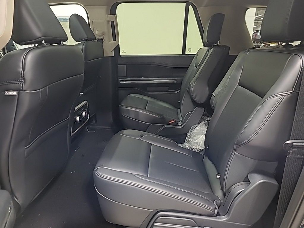 new 2024 Ford Expedition Max car, priced at $70,095