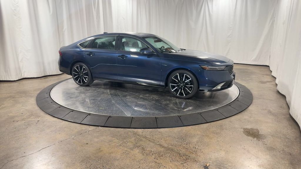 new 2025 Honda Accord Hybrid car, priced at $40,450