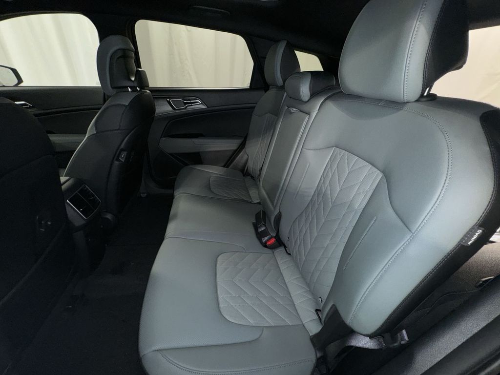 new 2025 Kia Sportage Plug-In Hybrid car, priced at $45,042