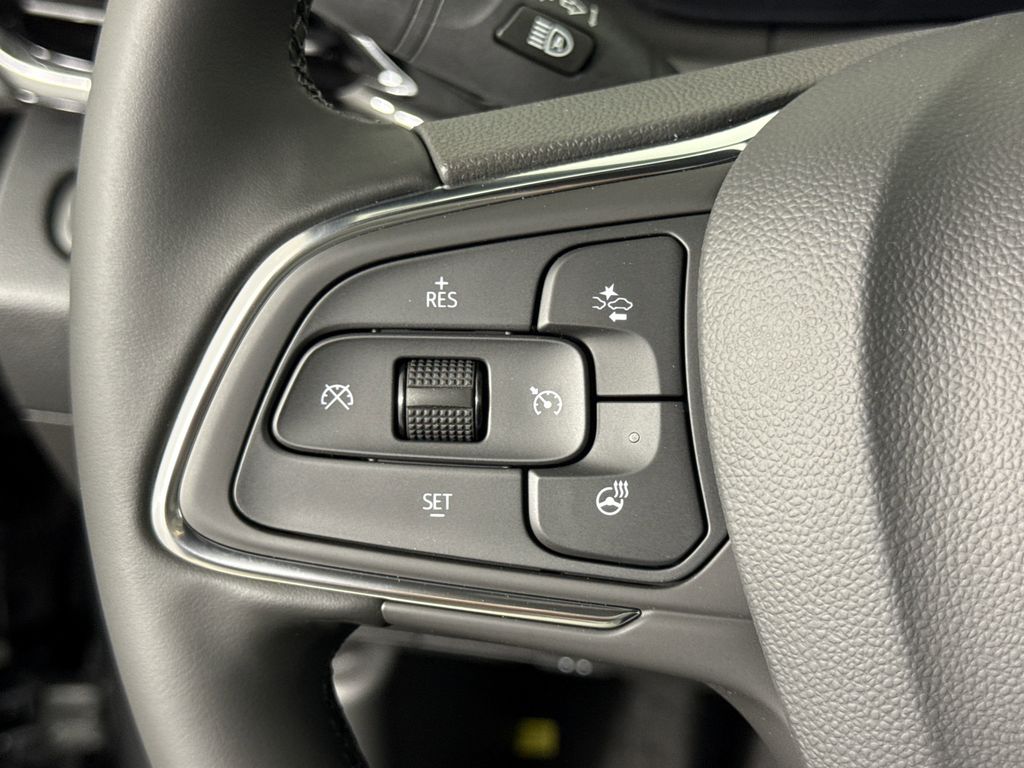 new 2025 Buick Envista car, priced at $31,085