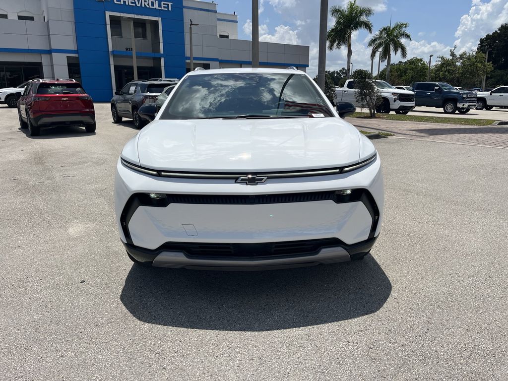new 2025 Chevrolet Equinox EV car, priced at $38,573