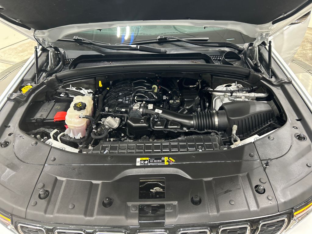 used 2022 Jeep Grand Cherokee car, priced at $29,943