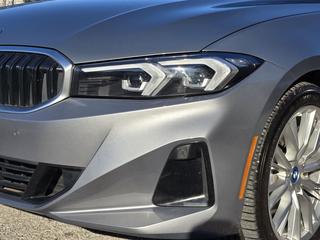 used 2023 BMW 3-Series car, priced at $31,994