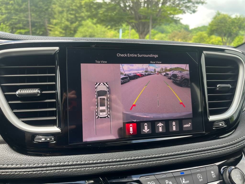 new 2025 Chrysler Pacifica car, priced at $43,527