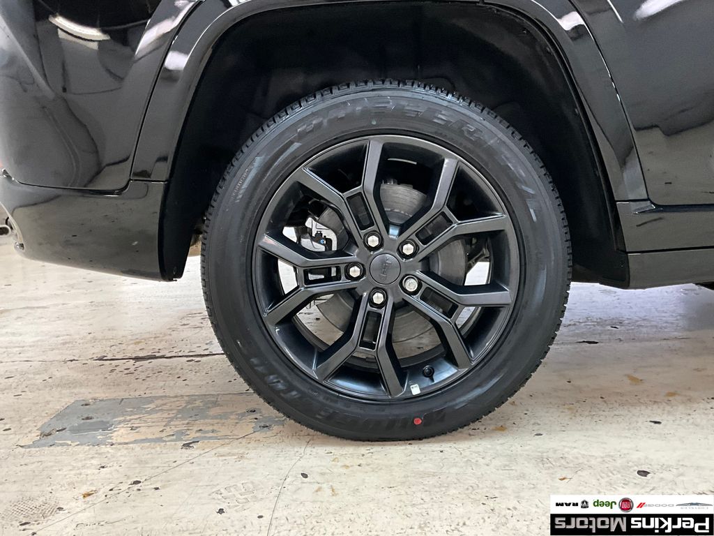 new 2025 Jeep Grand Cherokee car, priced at $61,209