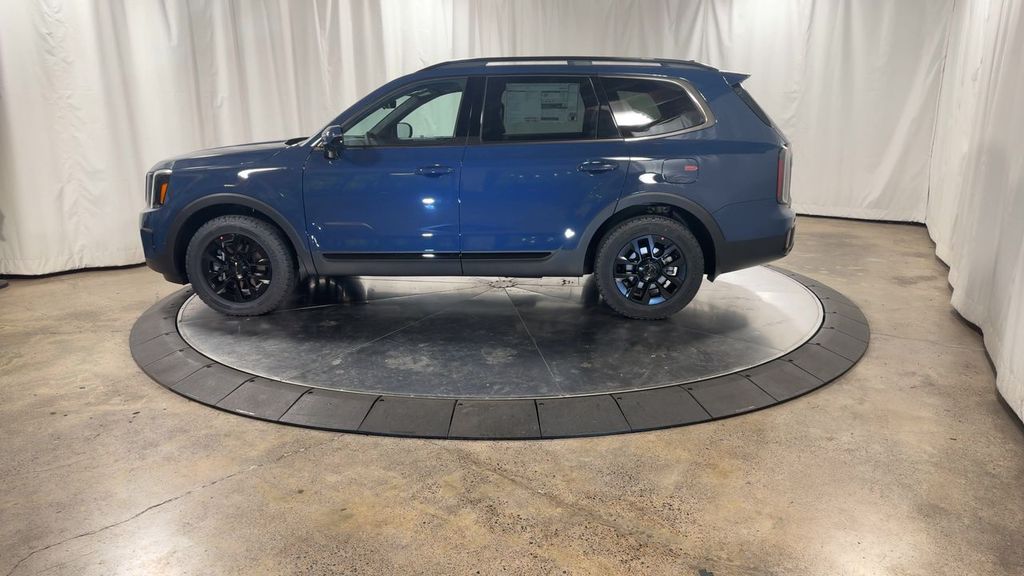 new 2025 Kia Telluride car, priced at $53,877