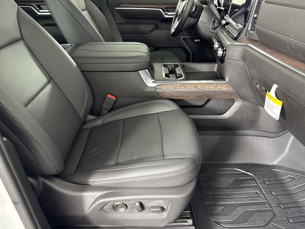 new 2025 GMC Sierra 2500HD car, priced at $78,970