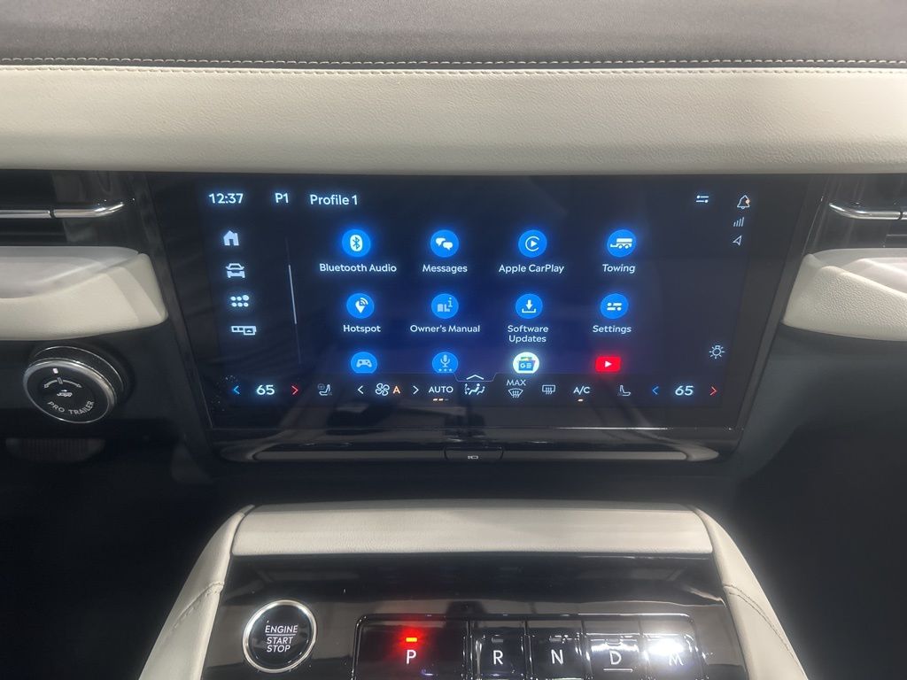 new 2025 Lincoln Navigator car, priced at $100,190