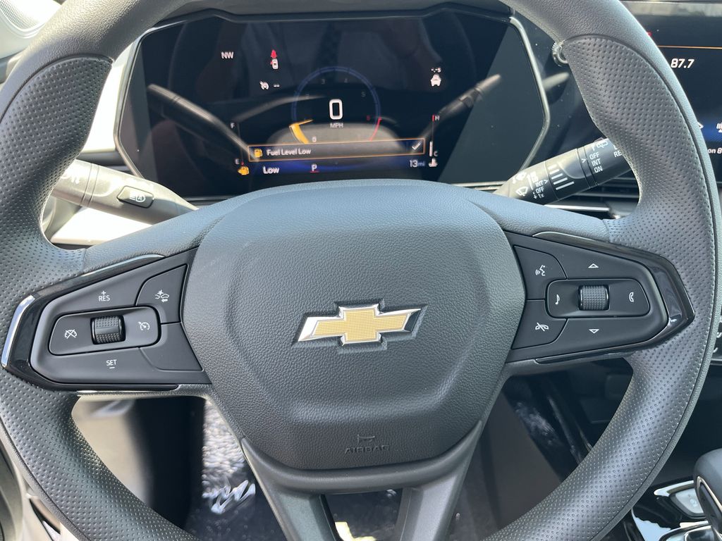 new 2025 Chevrolet Trax car, priced at $22,862