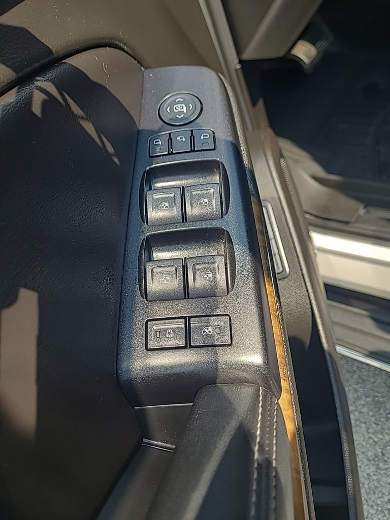 used 2018 GMC Yukon XL car, priced at $24,872