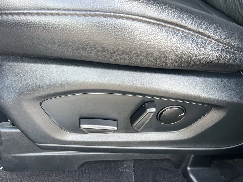 used 2023 Ford Explorer car, priced at $30,495