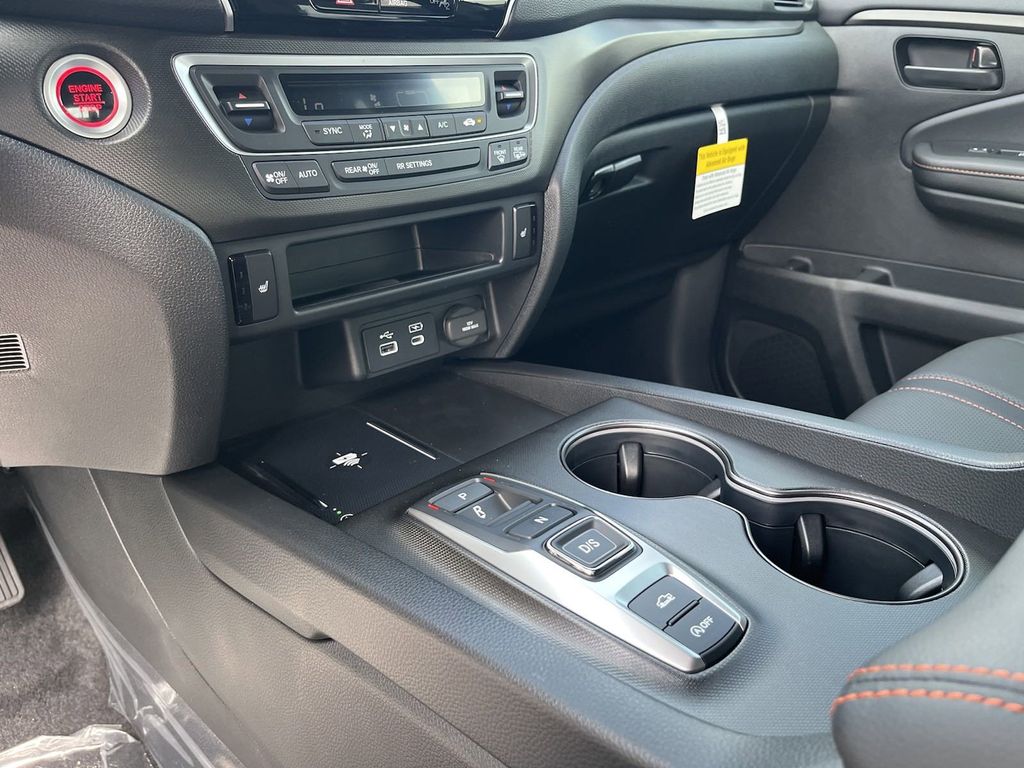 new 2025 Honda Ridgeline car, priced at $44,182