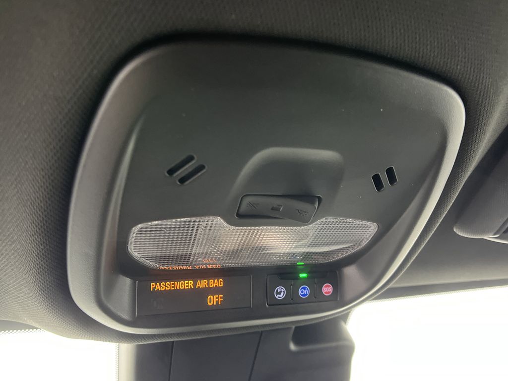 new 2025 Buick Envista car, priced at $25,190