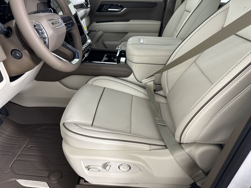 new 2025 GMC Yukon XL car, priced at $92,359
