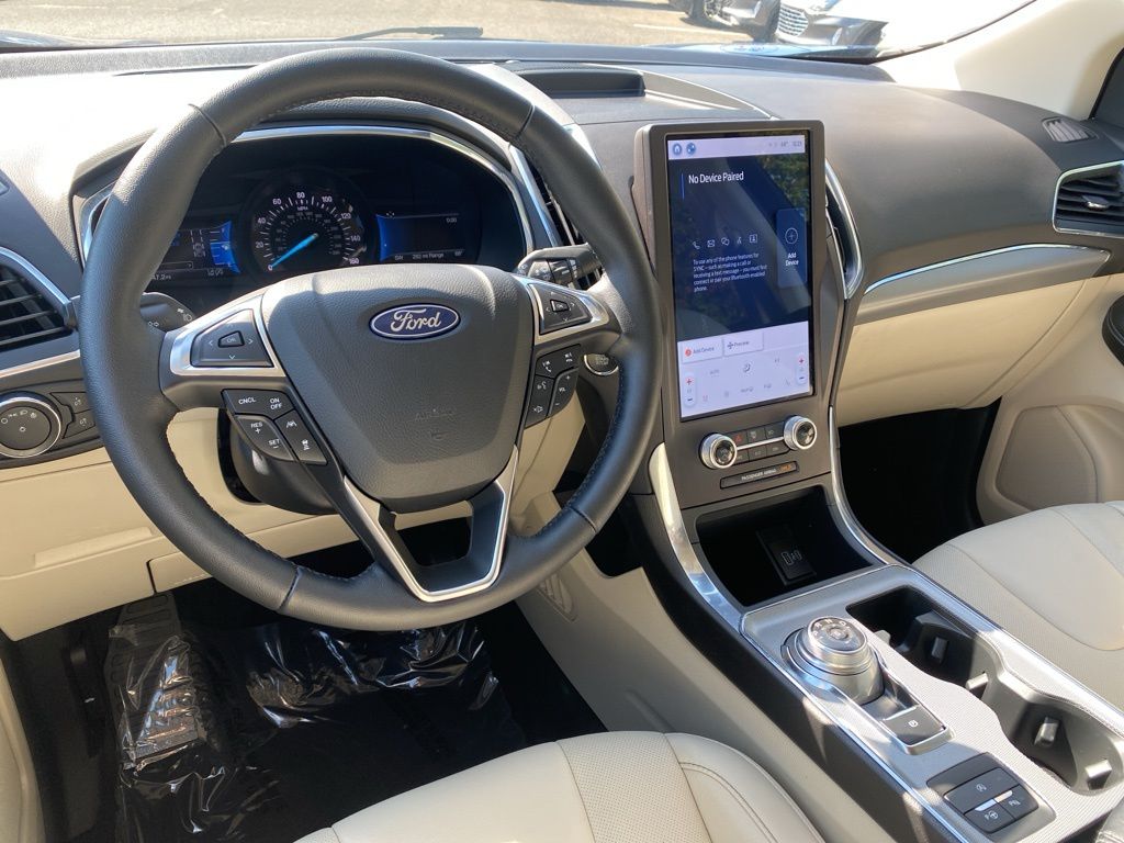 used 2021 Ford Edge car, priced at $31,290