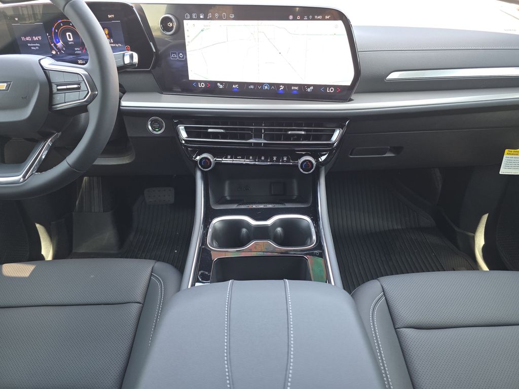 new 2025 Chevrolet Traverse car, priced at $43,066