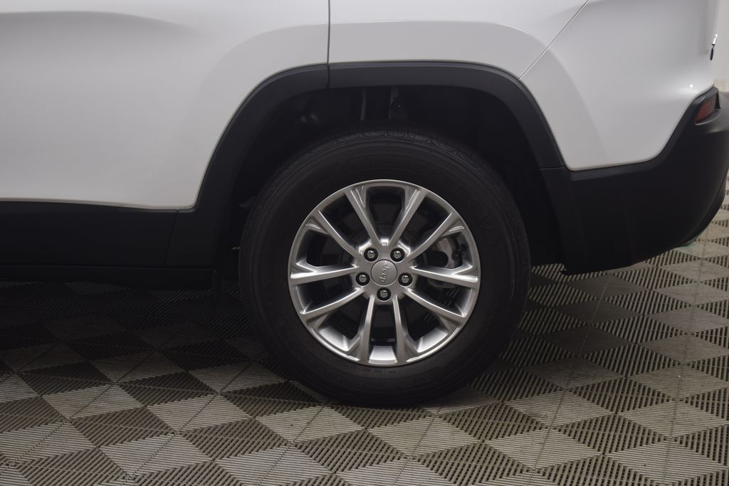 used 2022 Jeep Cherokee car, priced at $24,000