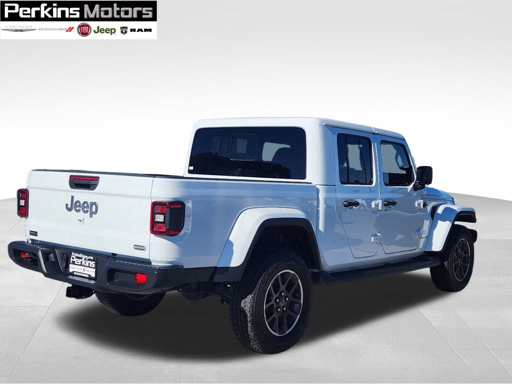 used 2022 Jeep Gladiator car, priced at $34,934