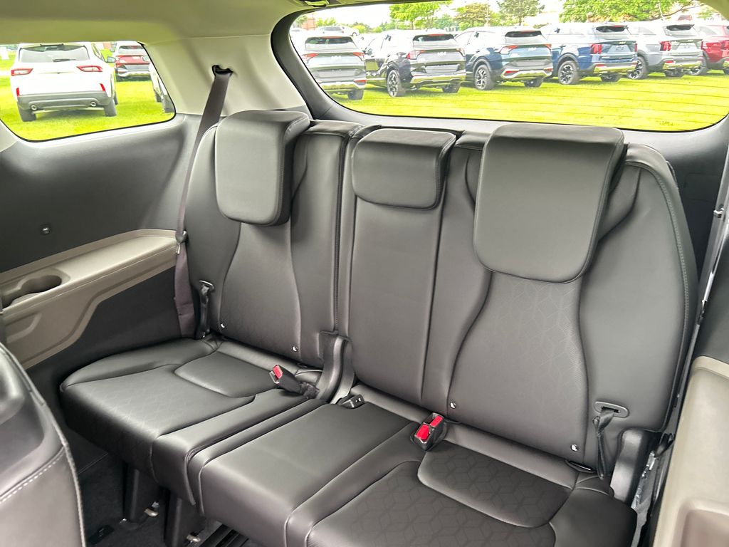 new 2026 Kia Carnival Hybrid car, priced at $40,982