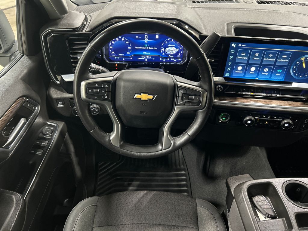 used 2022 Chevrolet Silverado 1500 car, priced at $35,921