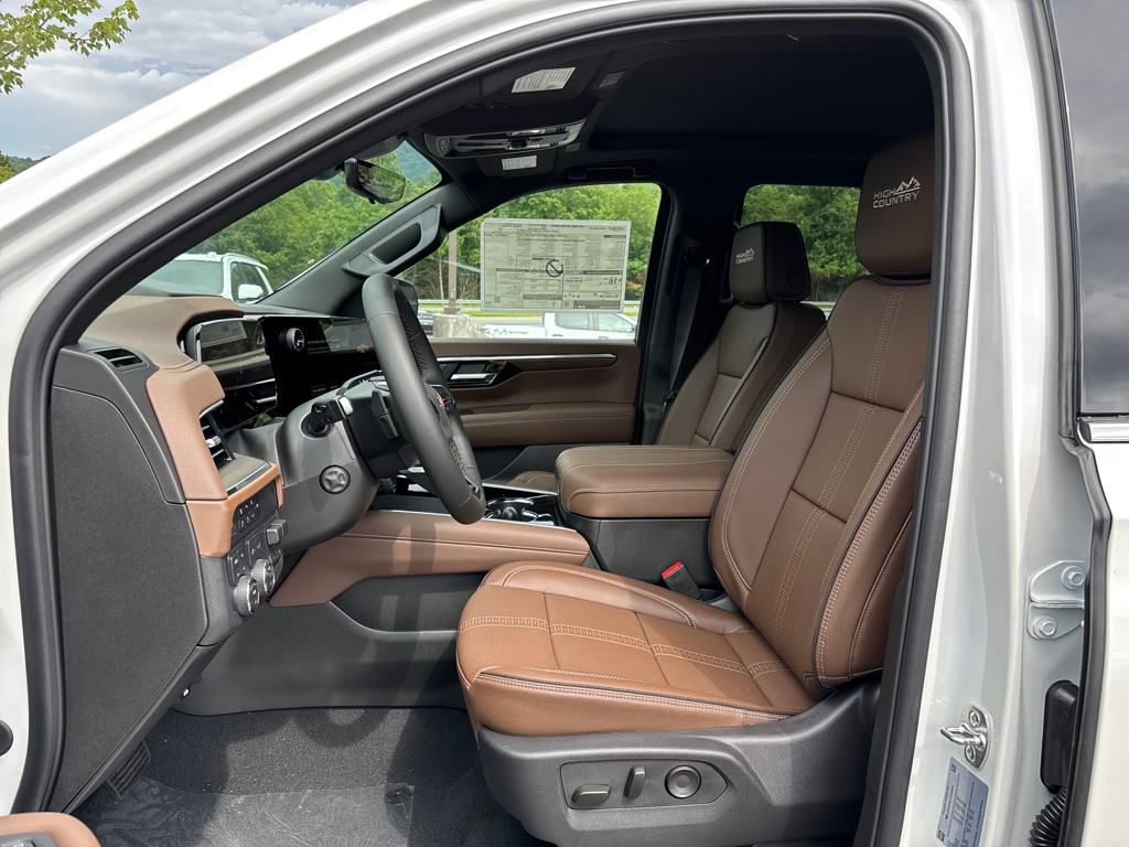 new 2025 Chevrolet Tahoe car, priced at $87,990