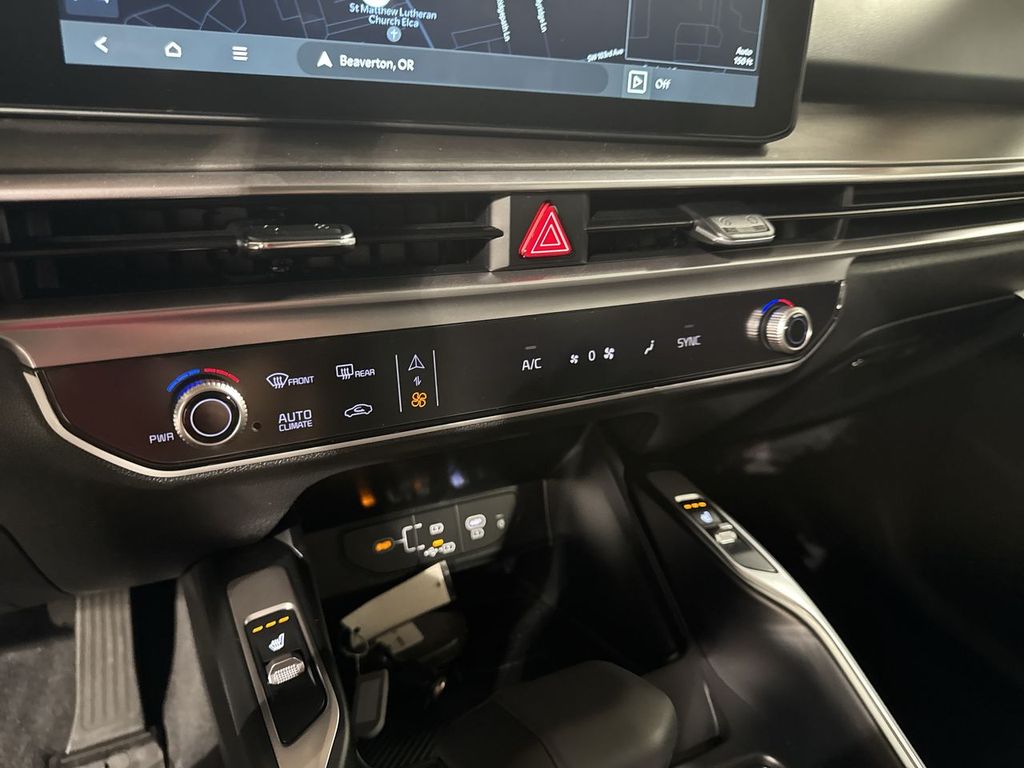 new 2025 Kia Sorento car, priced at $42,074
