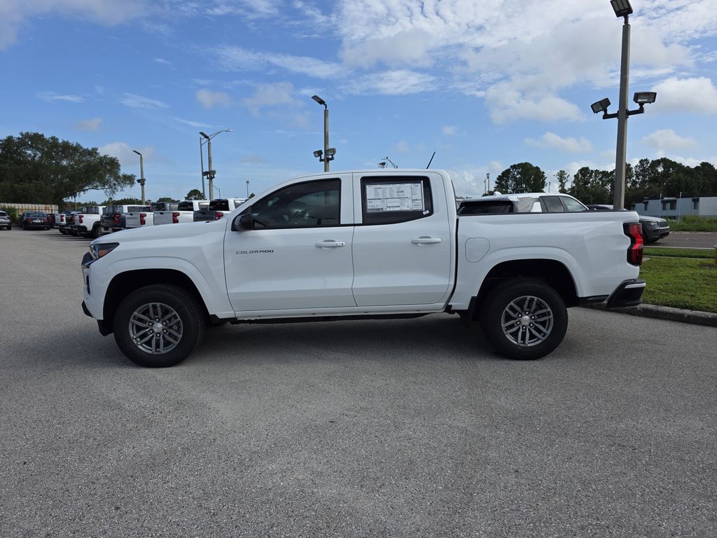 new 2025 Chevrolet Colorado car, priced at $30,400