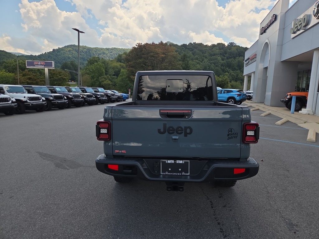 new 2025 Jeep Gladiator car, priced at $47,641