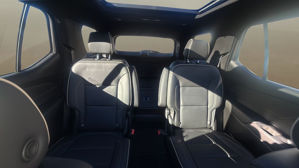 used 2023 Chevrolet Traverse car, priced at $36,800