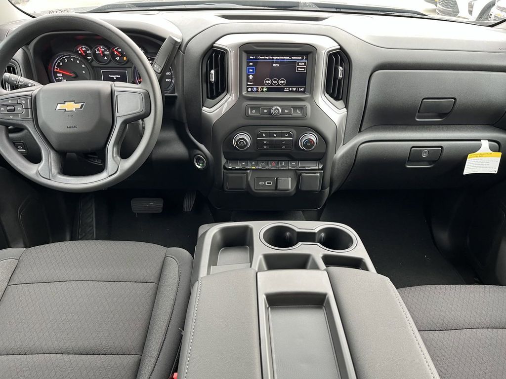 new 2025 Chevrolet Silverado 1500 car, priced at $40,371