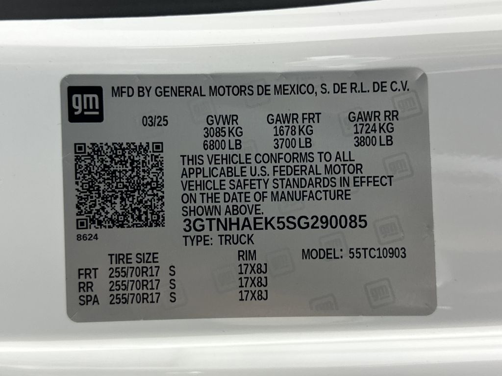 new 2025 GMC Sierra 1500 car, priced at $33,145