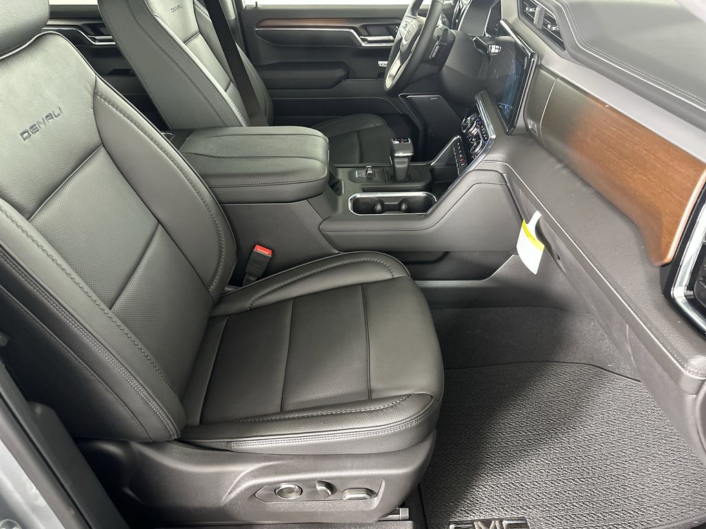 new 2025 GMC Sierra 1500 car, priced at $69,694