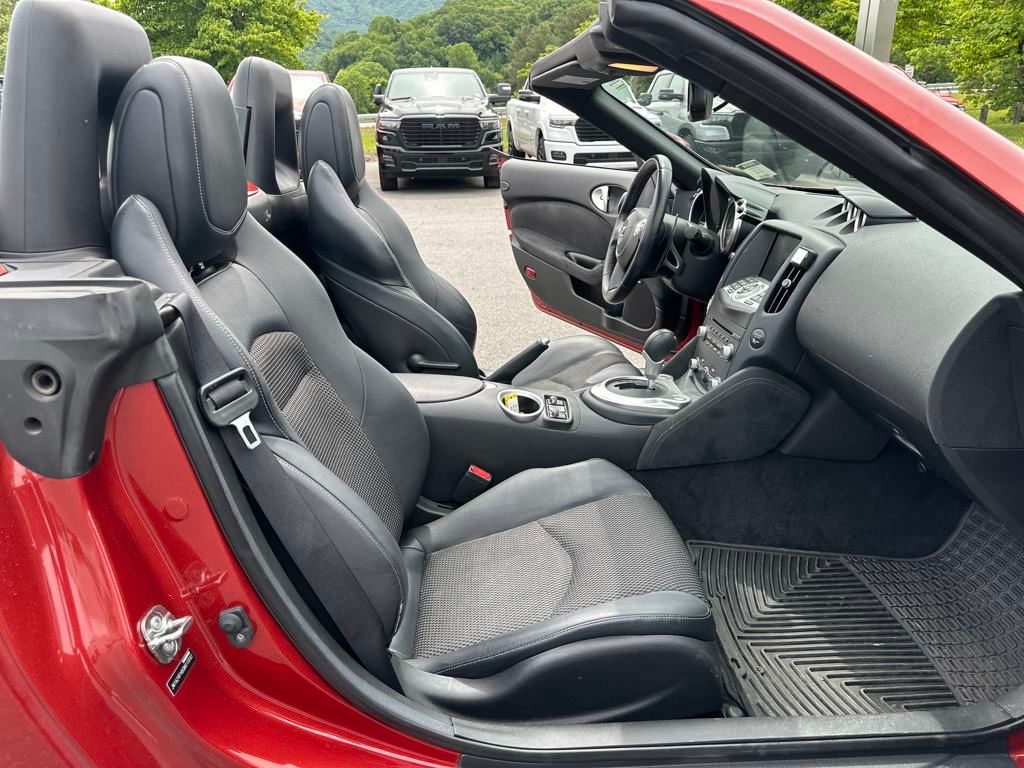 used 2016 Nissan 370Z car, priced at $21,400