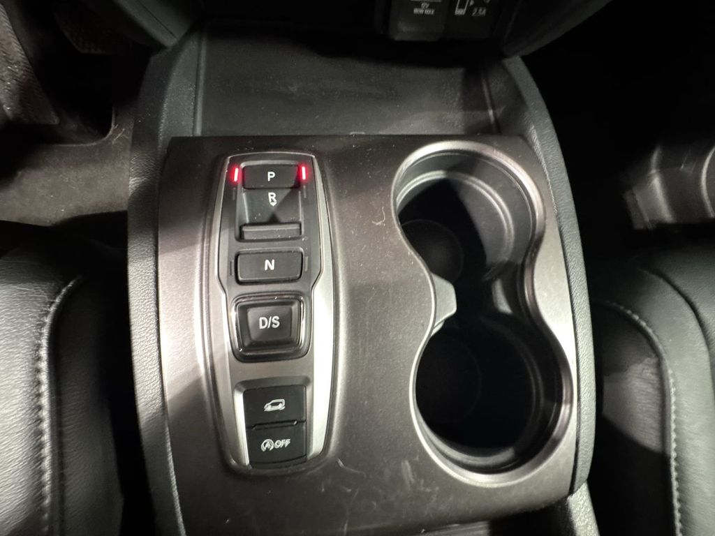 used 2022 Honda Pilot car, priced at $32,841