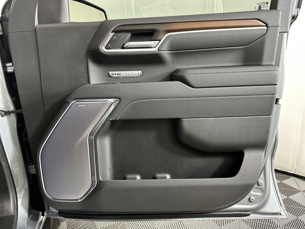 new 2025 GMC Sierra 1500 car, priced at $69,494