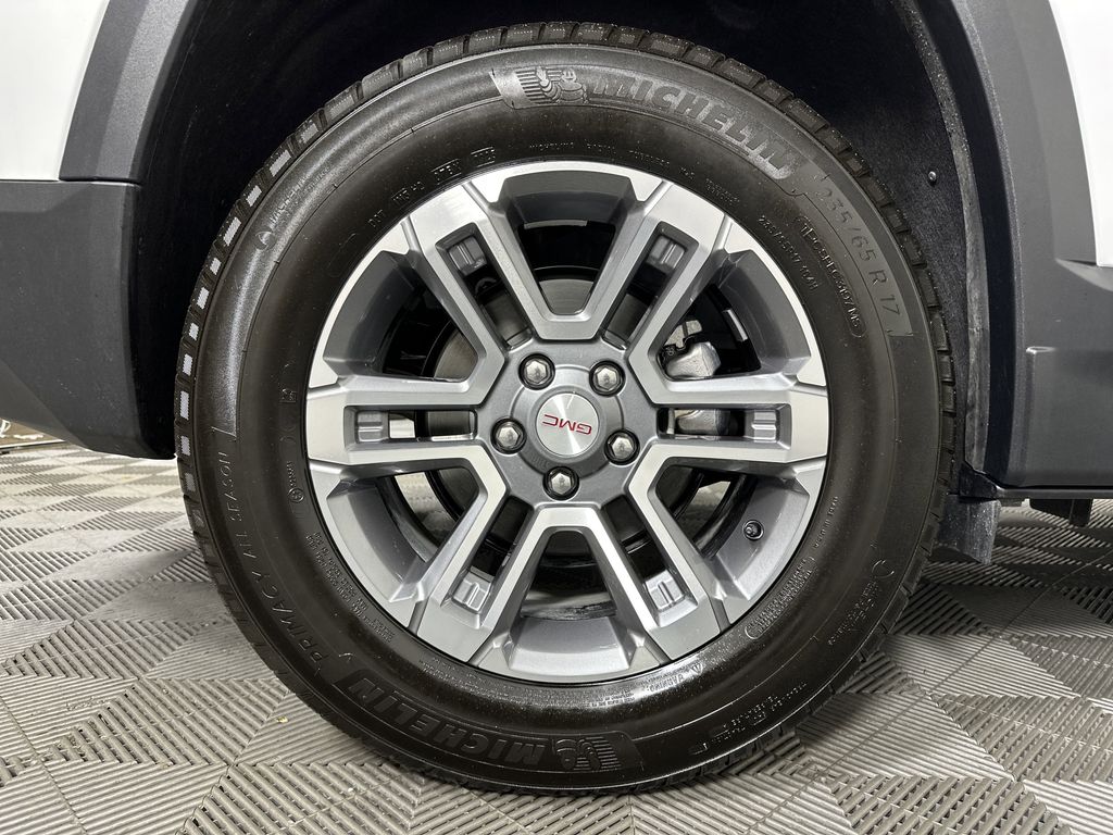 new 2025 GMC Terrain car, priced at $30,395
